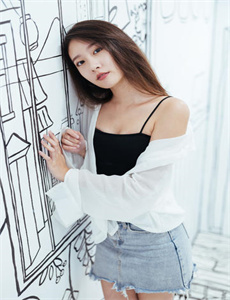 《色婷婷AV99XX天美-艳妇肥臀疯狂耸动榨精采补》