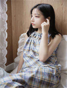 《《老师喂我乳我掀奶罩》-第四色俺去也》