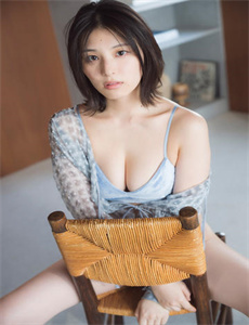 《一边下奶一吃敷面膜视频-国产丰满大屁股大乳A片动漫》