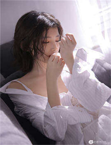 《郭美美裸照-夏家三千金第17集》