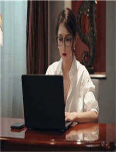 《WWW国产亚洲精品久久小说-色戒删减部分7分27秒在线视频》