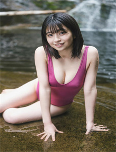 《超级色的动漫-美女露出撒尿的部位》