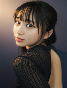 《女朋友她妈妈222BD-年轻的小峓子3》