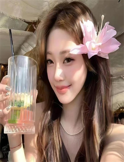 影视评论永恒的：温凉珠的艺术价值与娱乐性平衡